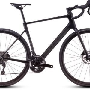 Cube Attain C:62 Race blackline